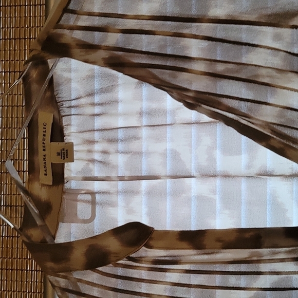 Banana Republic Top - Picture 3 of 4
